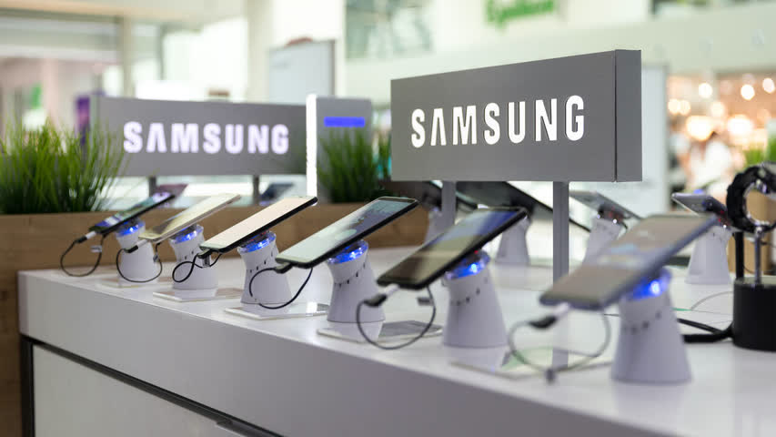 Фото - Samsung упростит смартфоны ради экономии