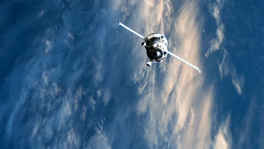 Фото - Космический грузовик «Прогресс МС-19» отстыковался от МКС