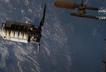 Фото - Грузовой корабль Cygnus долетел до МКС, несмотря на нераскрывшуюся солнечную панель