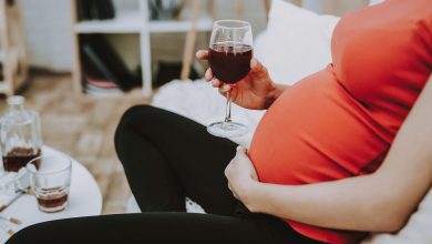 Фото - Медики назвали последствия одного выпитого во время беременности бокала вина для мозга плода